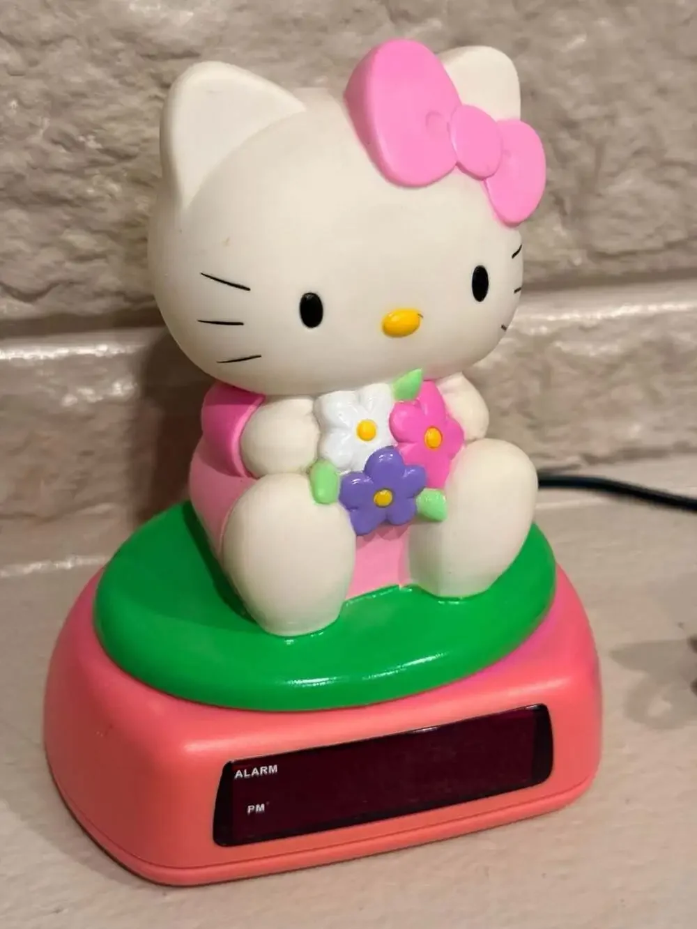 Y2K Sanrio Hello Kitty Digital Alarm Clock with Flowers
